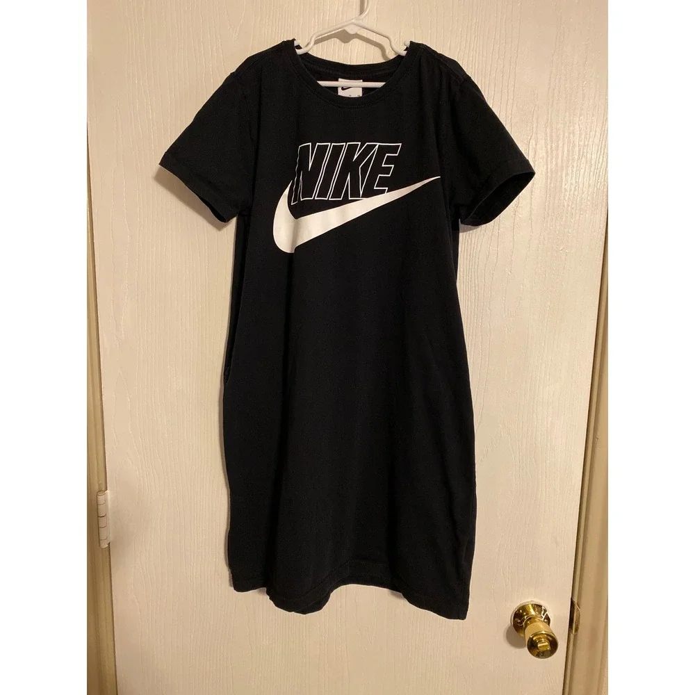 Nike Girls Sportswear Futura Logo T-Shirt Dress BlackWhite Kids XL Pocketed 0173